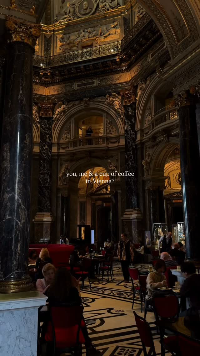 Grand Cafe and Artworks at Vienna's Museum