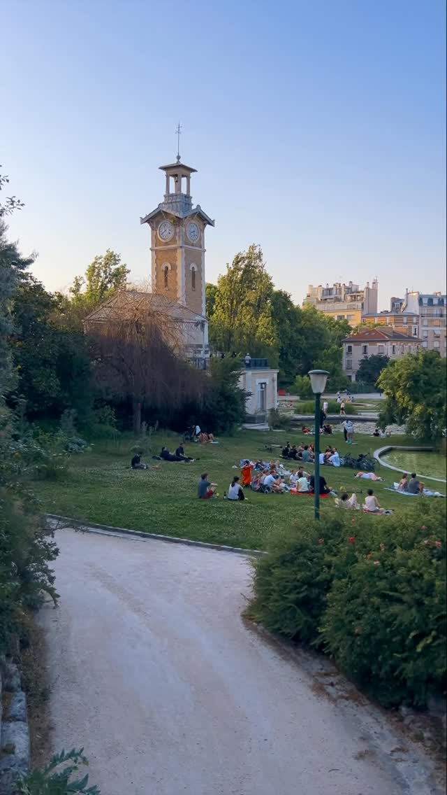 Saint Lambert Neighborhood: Green Spaces and Local Charms