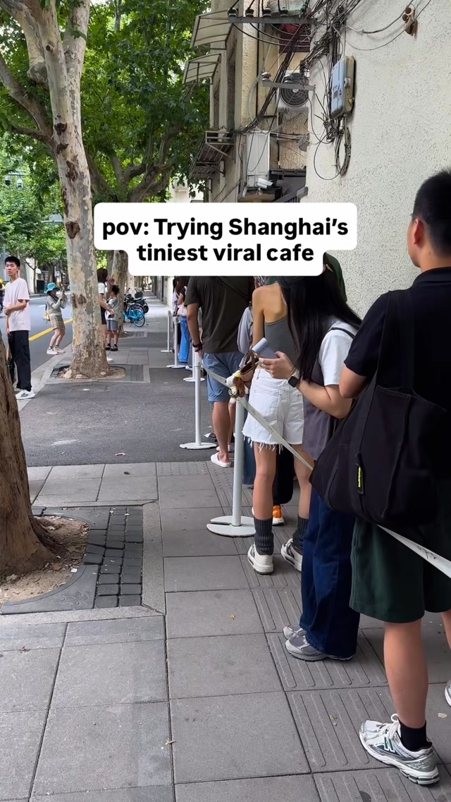 Shanghai Cafe Offers Creative Coffee Cocktails