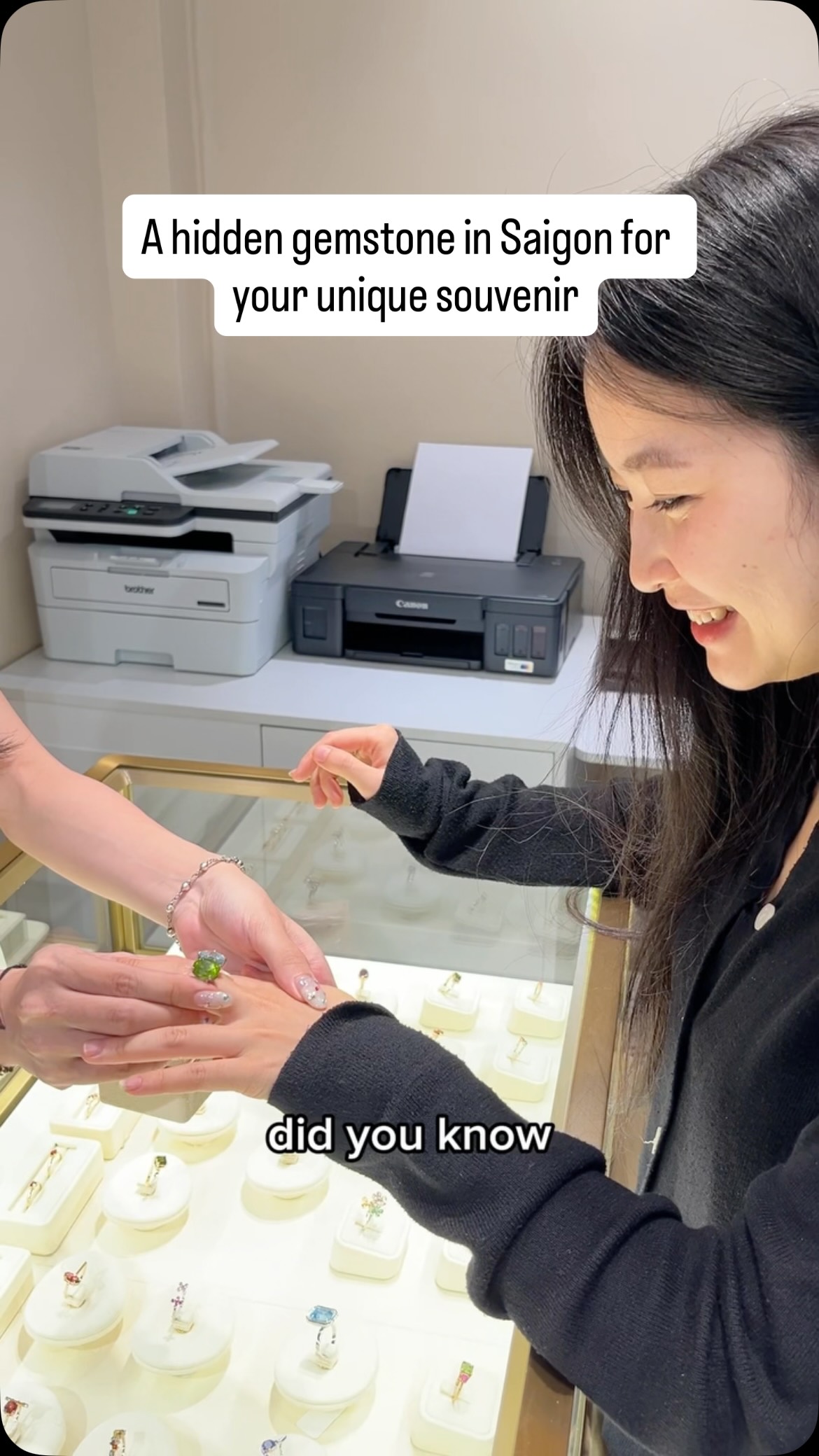 Saigon Jewelry Store Offers Custom Gemstone Designs