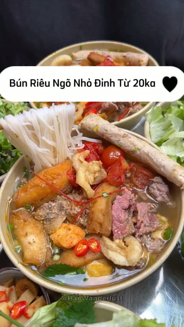 Hanoi Restaurant Serves Delicious Bun Rieu