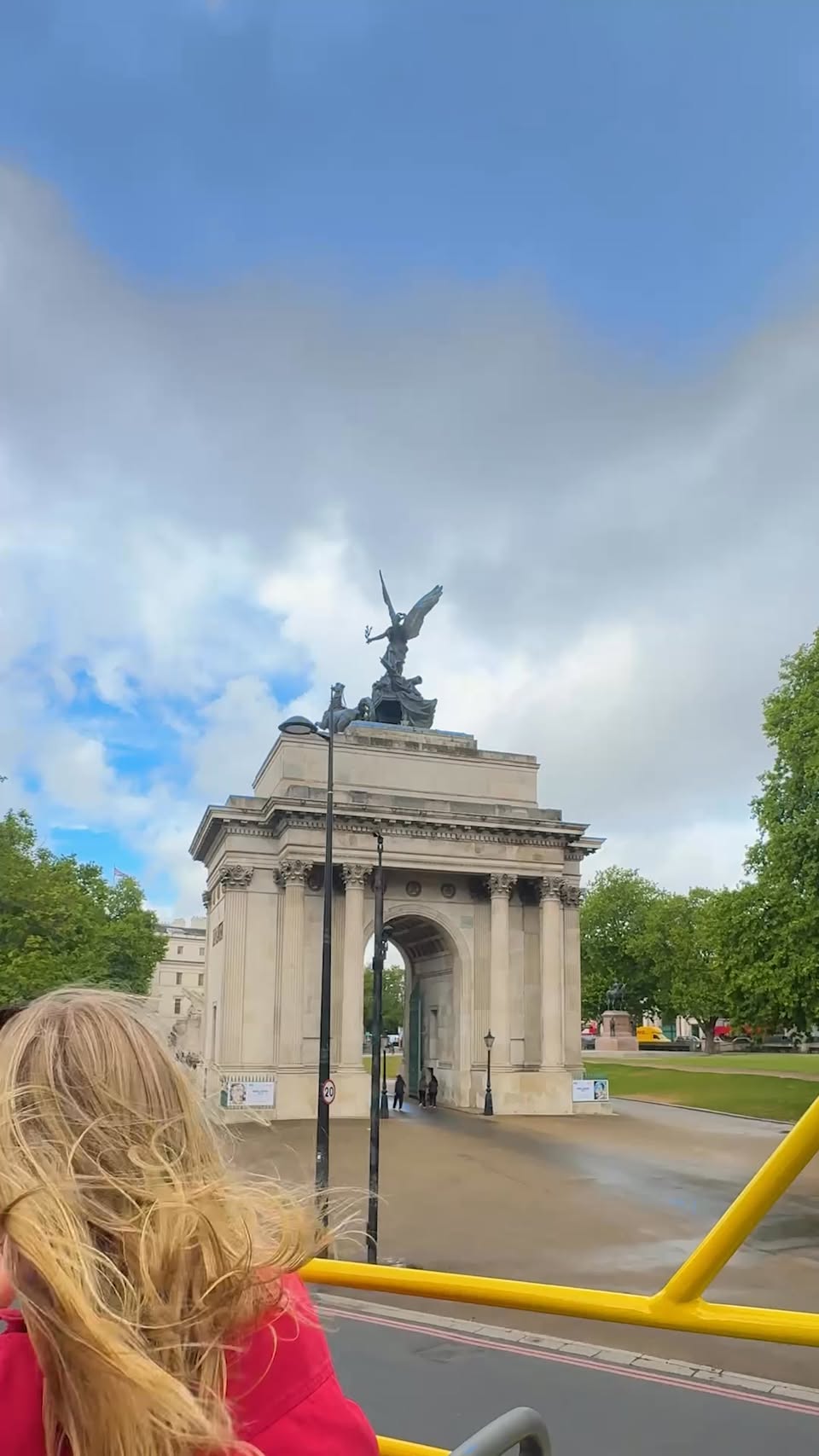 London's Top Landmarks Accessible by Hop-On Hop-Off Tour