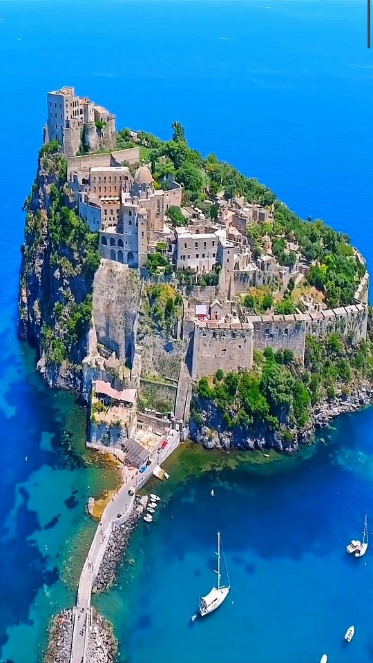 Italian Island and Castle Getaway