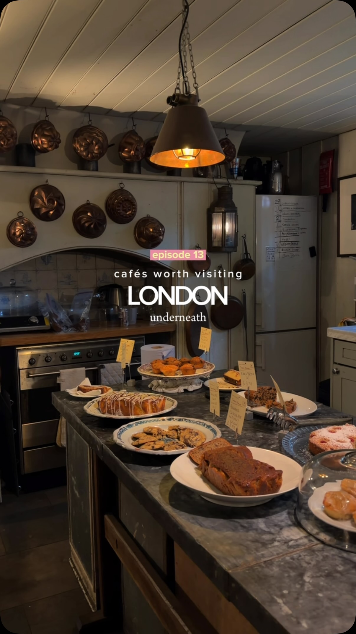 Cozy Autumn Cafe In Historic London Townhouse