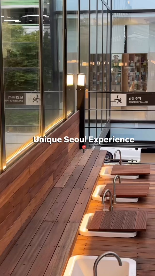 Seoul Wellness Museum Offers Relaxing Foot Bath Experience