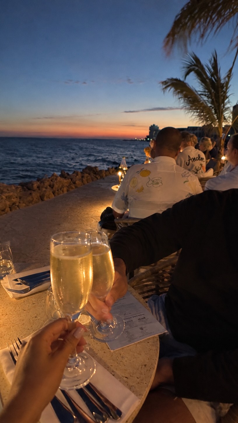 BijBlauw: A Curacao Gem