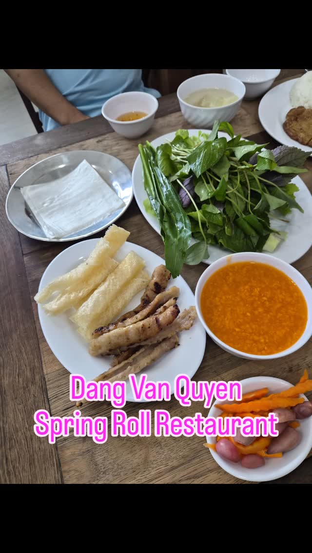 Vietnamese Spring Rolls at Dang Van Quyen