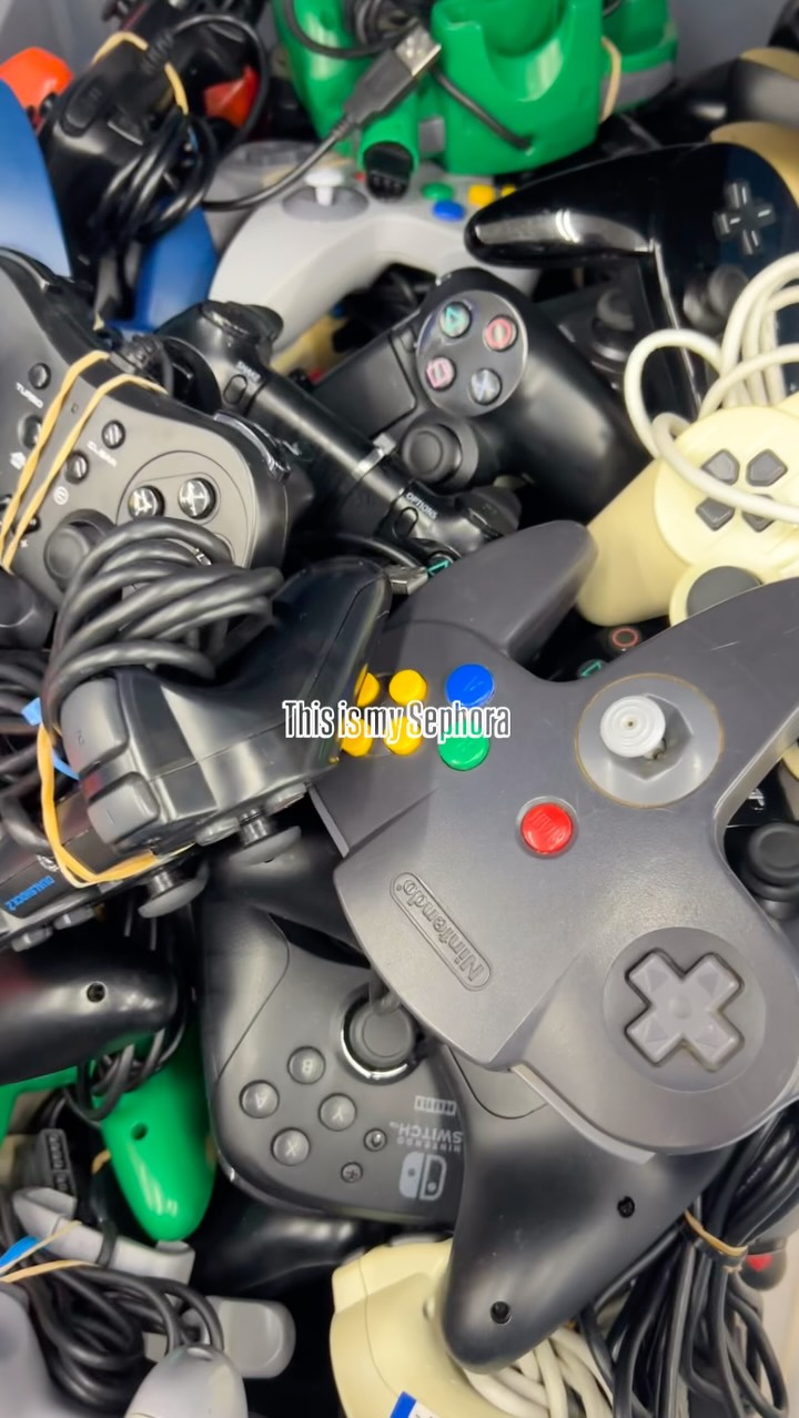 Japanese Thrift Stores For Retro Games & Electronics