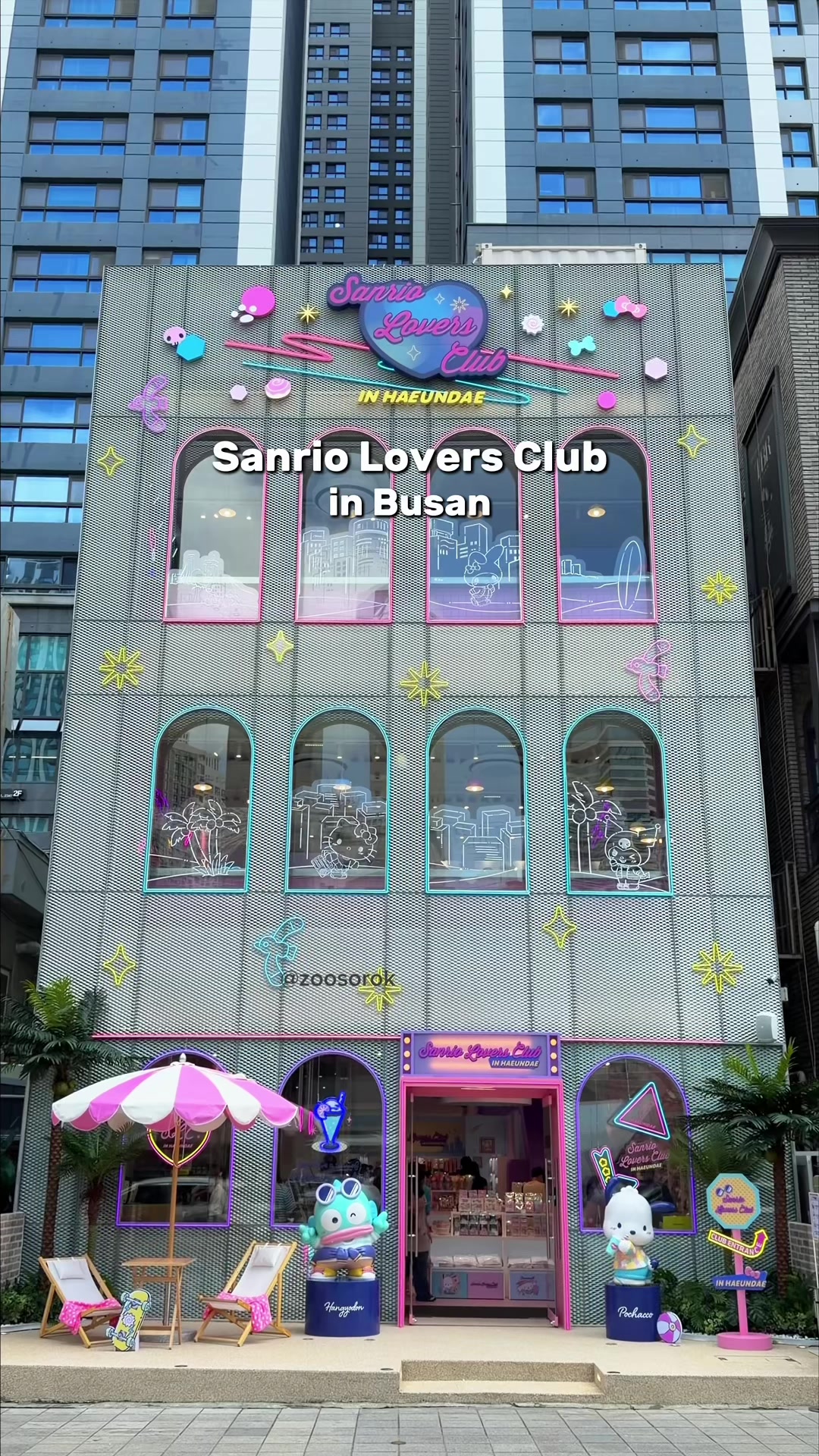 Sanrio Lovers Club Boasts Themed Delights and Merchandise