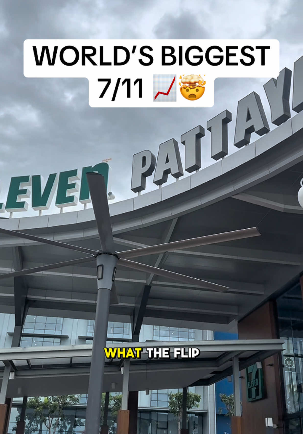 World's Largest 7-Eleven in Pattaya, Thailand