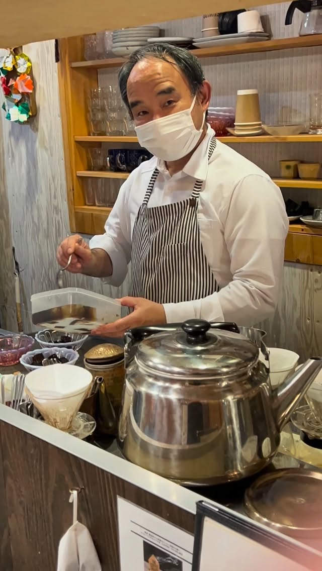 Tokyo Coffee Spots Offer Sweet Escapes
