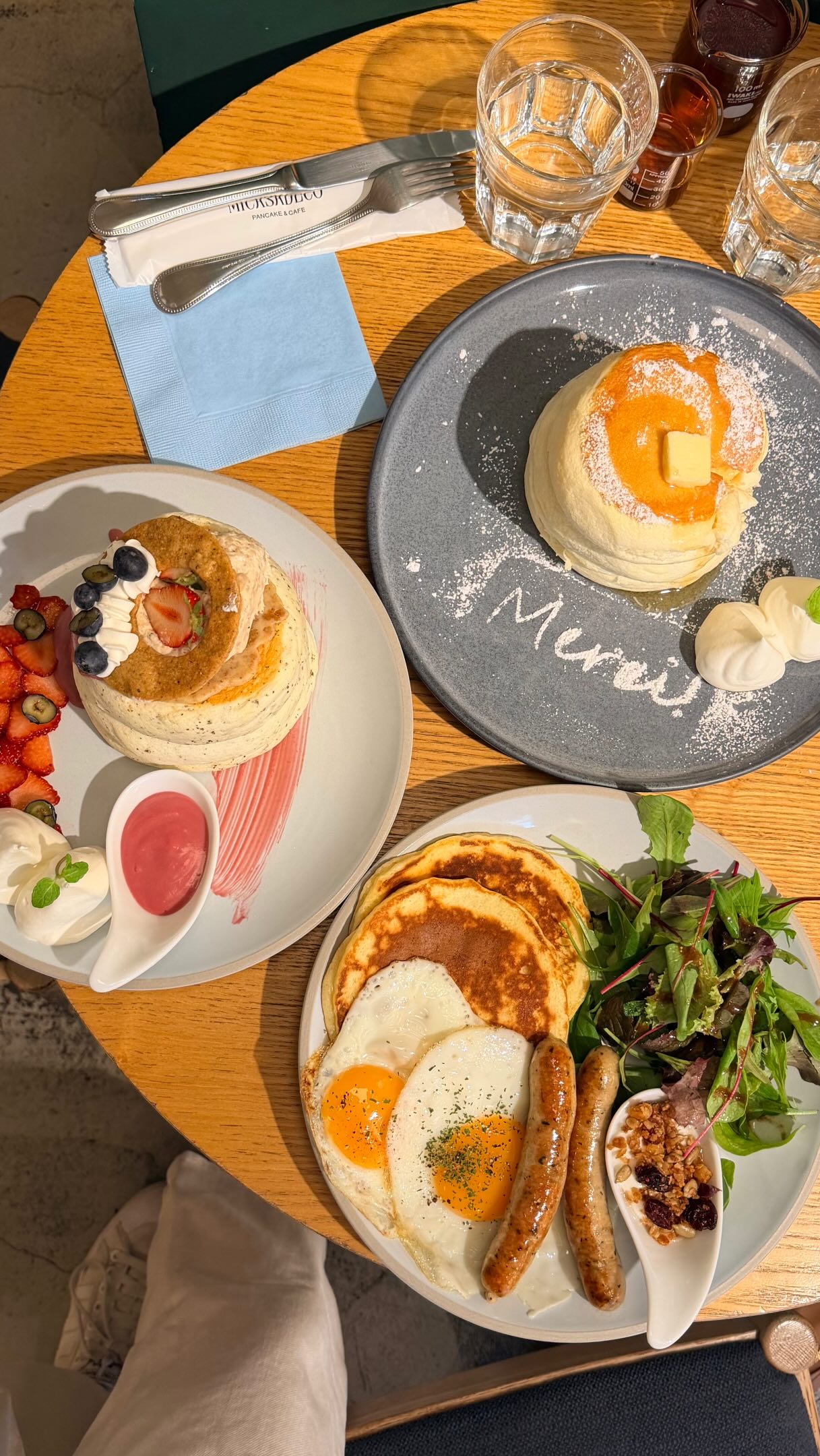Micasadeco & Cafe Showcases Soufflé Pancakes