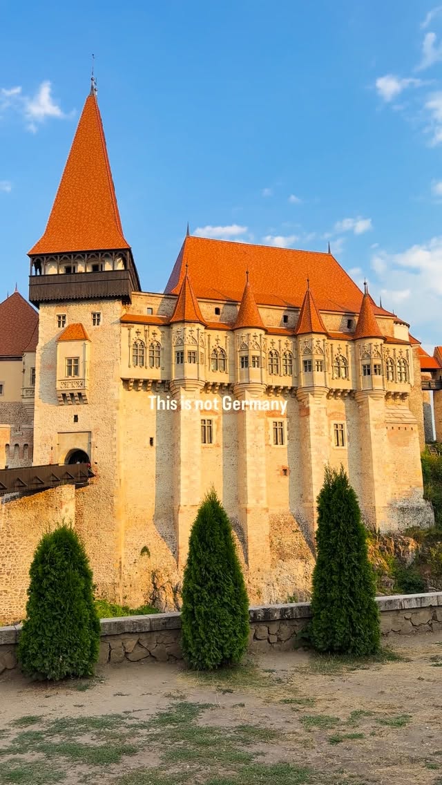 Romanian Castles, Old Towns, and Scenic Drives