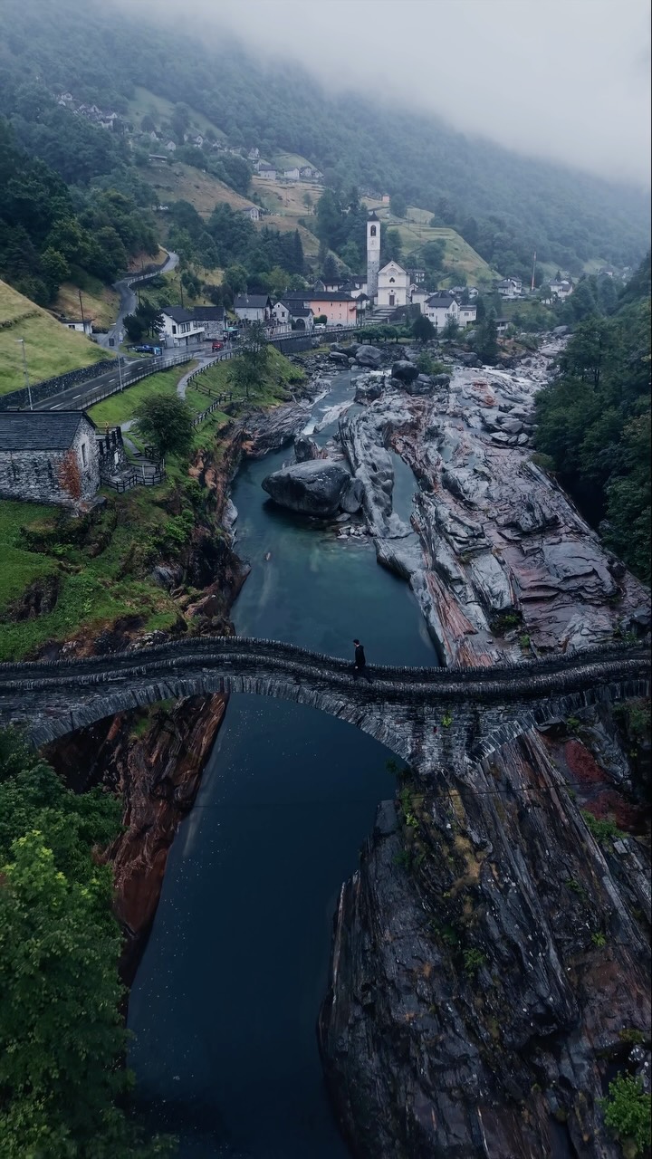 Swiss Villages Offer Misty Beauty