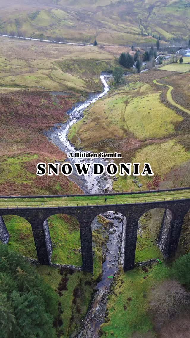 Snowdonia's Epic Walk With Mountain Views