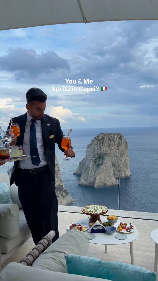 Hotel Punta Tragara Villa Offers Breathtaking Capri Views
