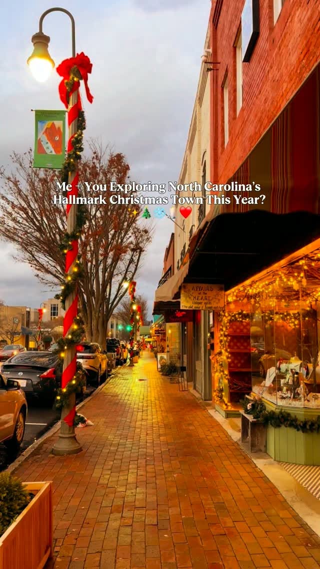 Christmas Charm In Mountain Town Waynesville