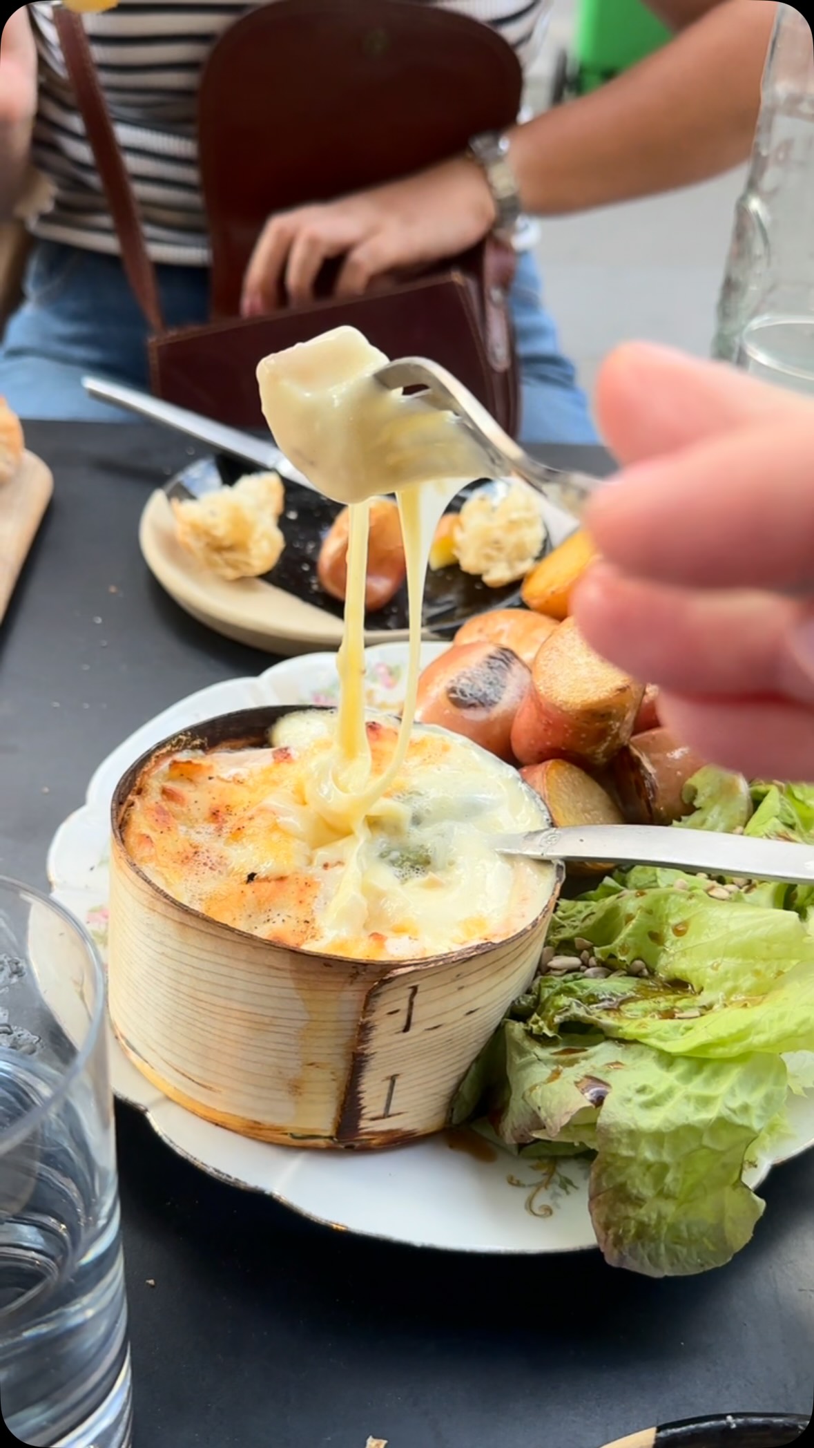 Paris Cheese Bar Offers Baked Cheese Delights