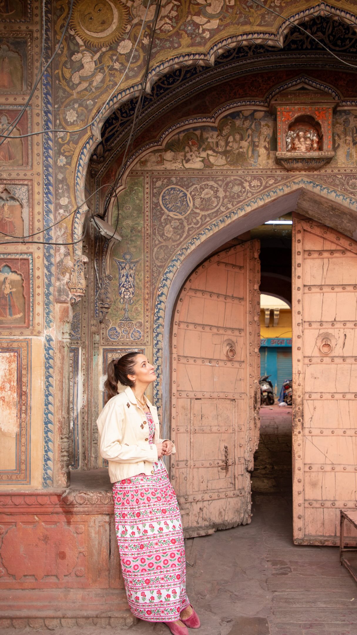 Jaipur's Hidden Gems: Coffee, Textiles, and Old City Charm