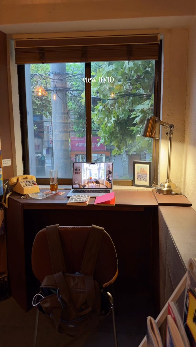Hidden Cafe In Seoul Offers Cozy Drinks