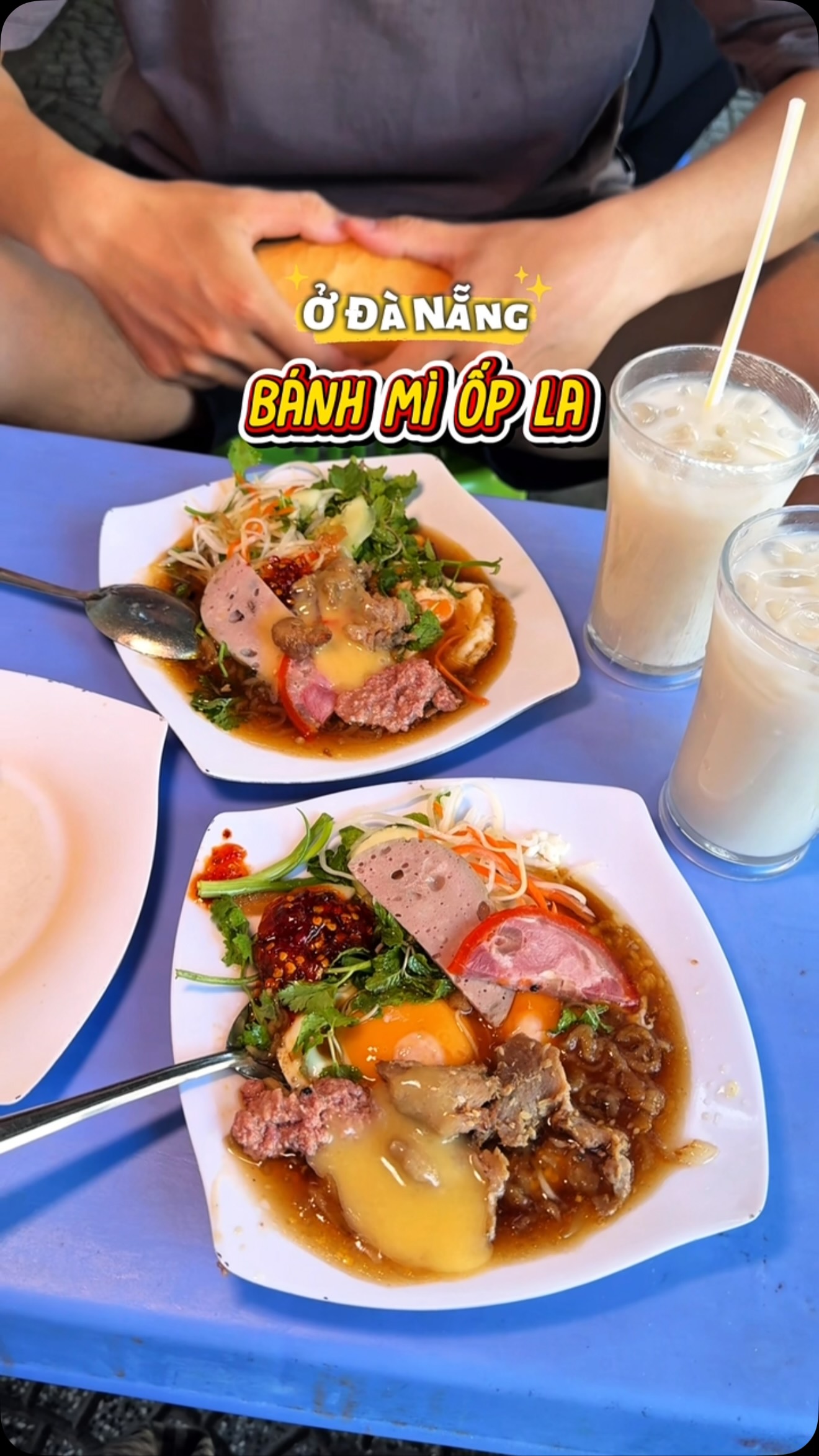 Da Nang's Beloved Banh Mi Op La Stall