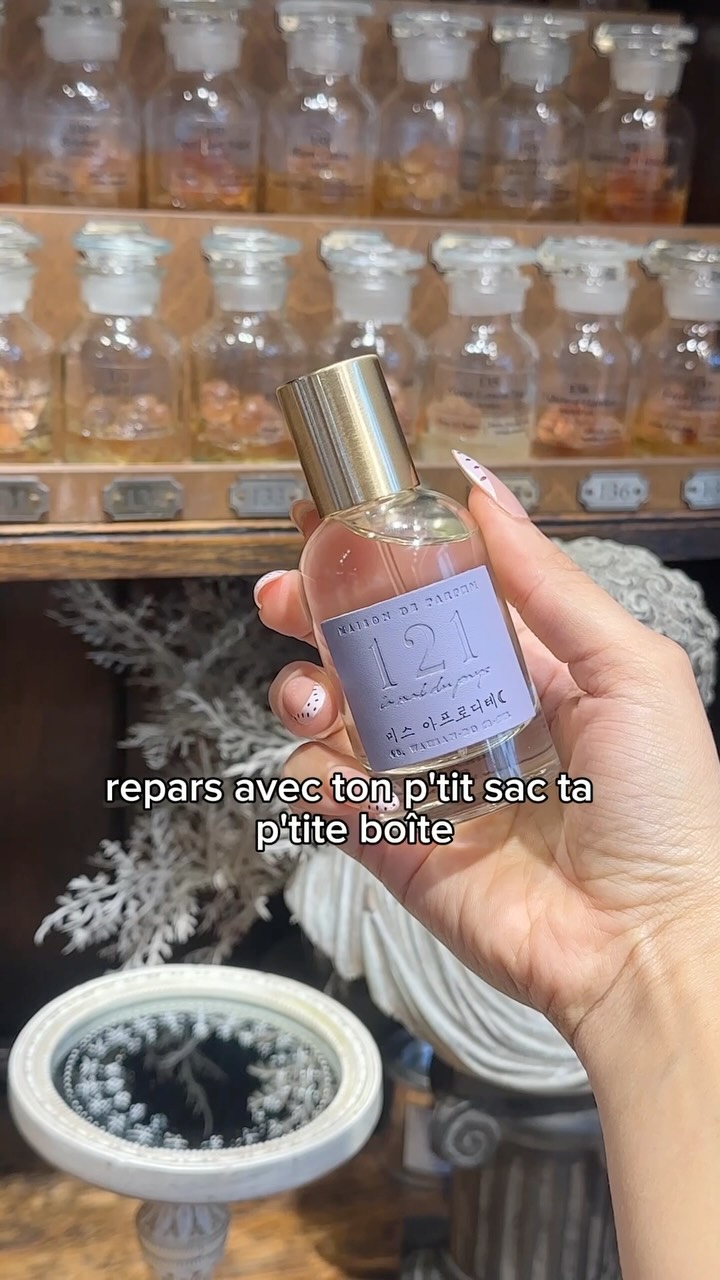 Create Custom Perfume In Seoul's Hongdae