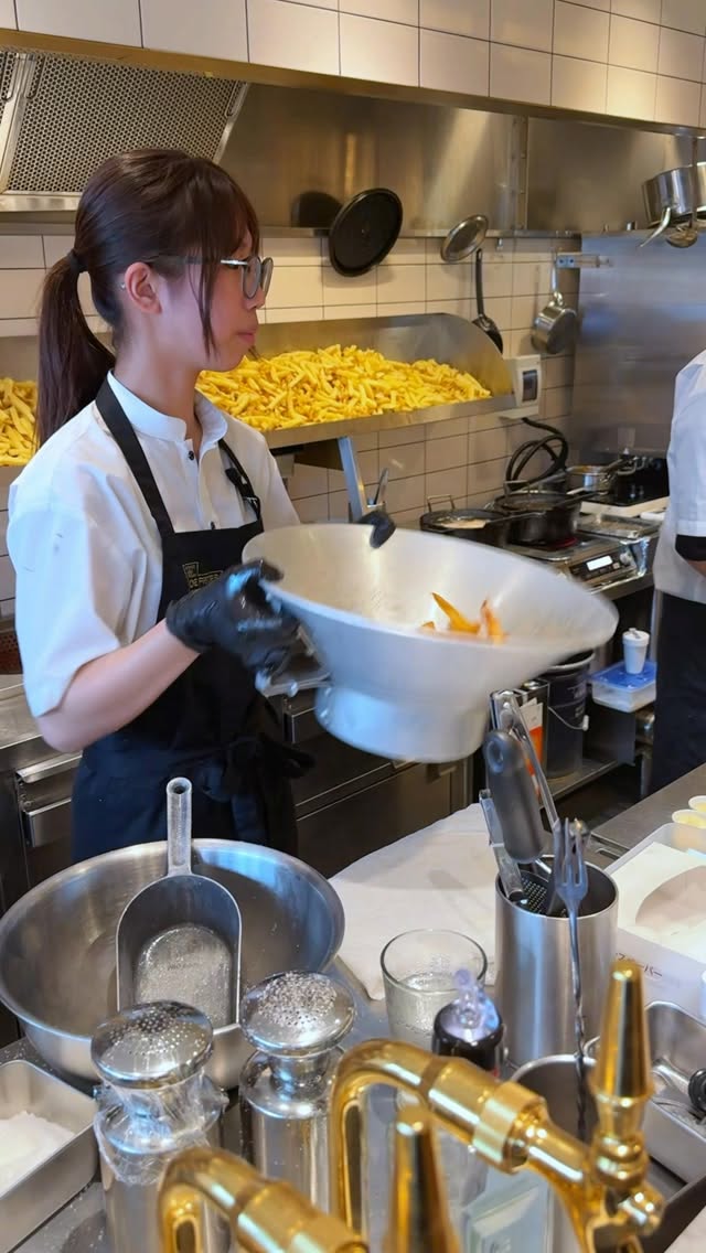 Belgian Fries Shop Opens in Harajuku