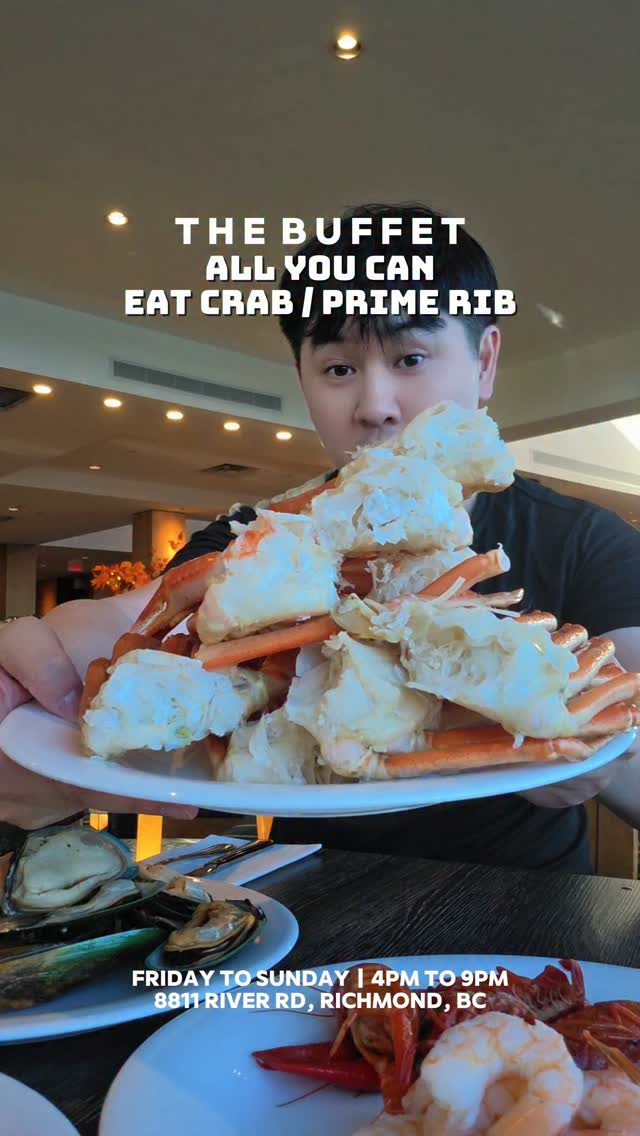 Grand Buffet Features Crab and Prime Rib