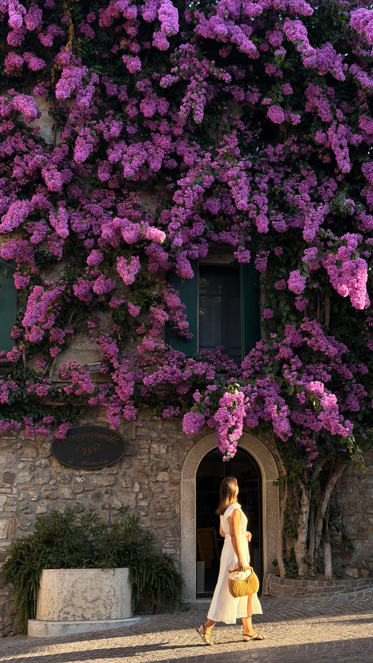 Grotte di Catullo and Sirmione's Lakeside Charm