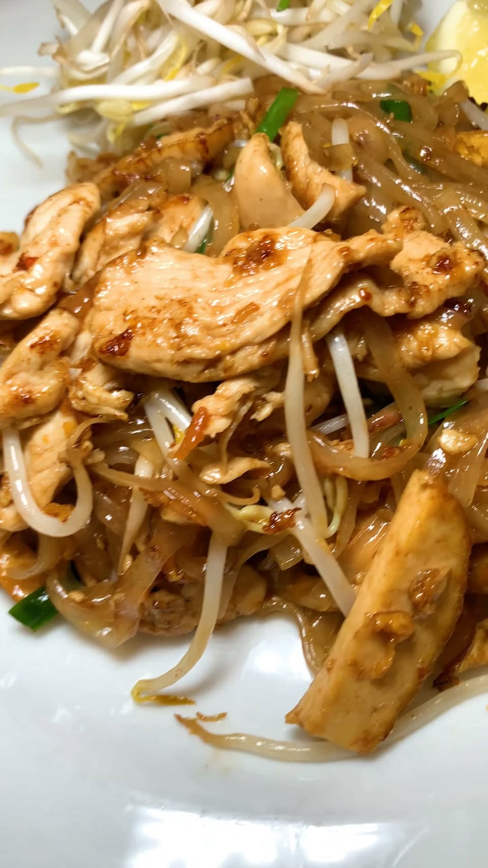 Newtown's Long-Standing Thai Pothong Restaurant