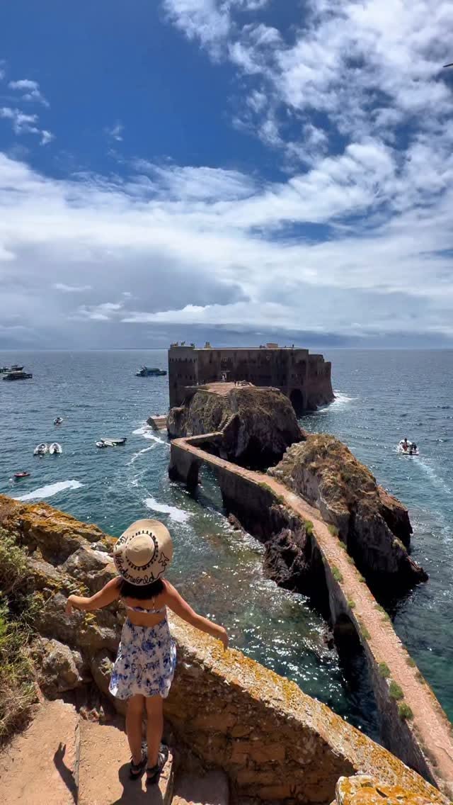 Explore Berlengas Island: Nature Reserve and Historic Fort