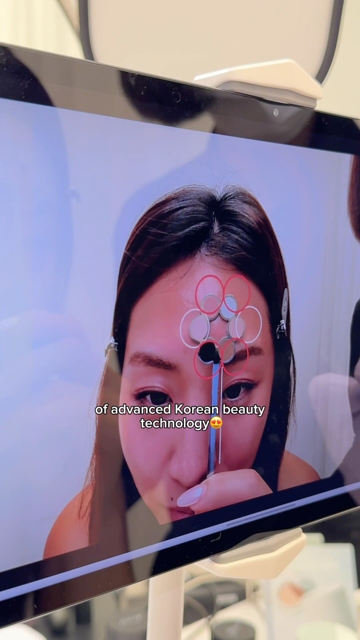 Laneige Offers Custom Foundation and Lip Mask