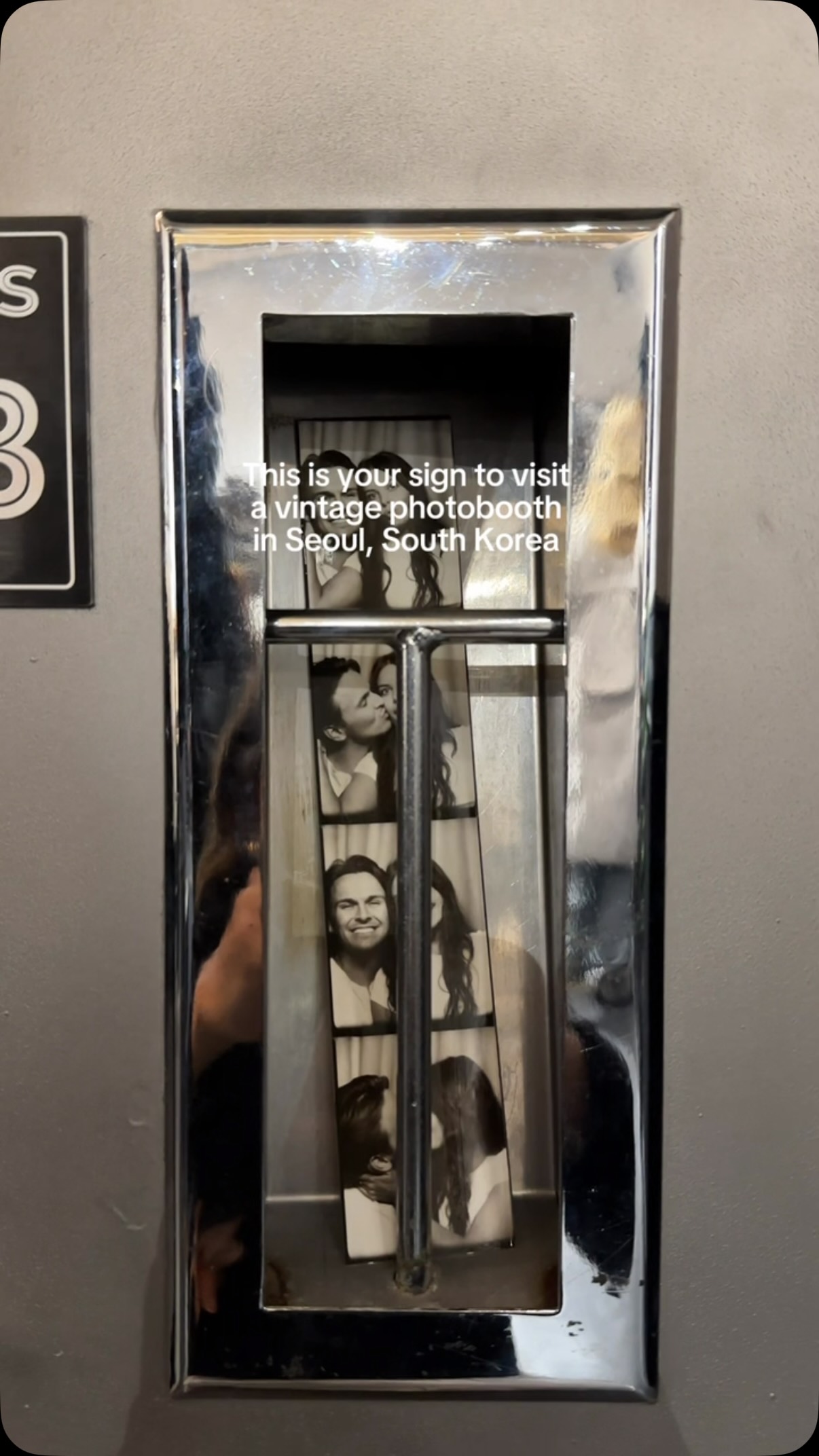 Seoul's Vintage Photobooth Experience