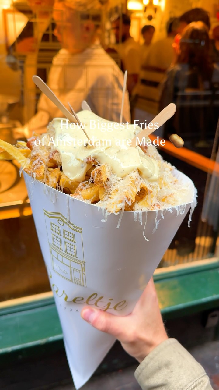 XXL Fries at Amsterdam's 't Pareltje
