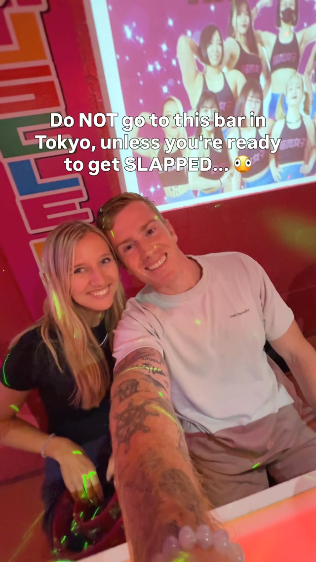 Tokyo's Muscle Girls Bar Offers Unique Entertainment