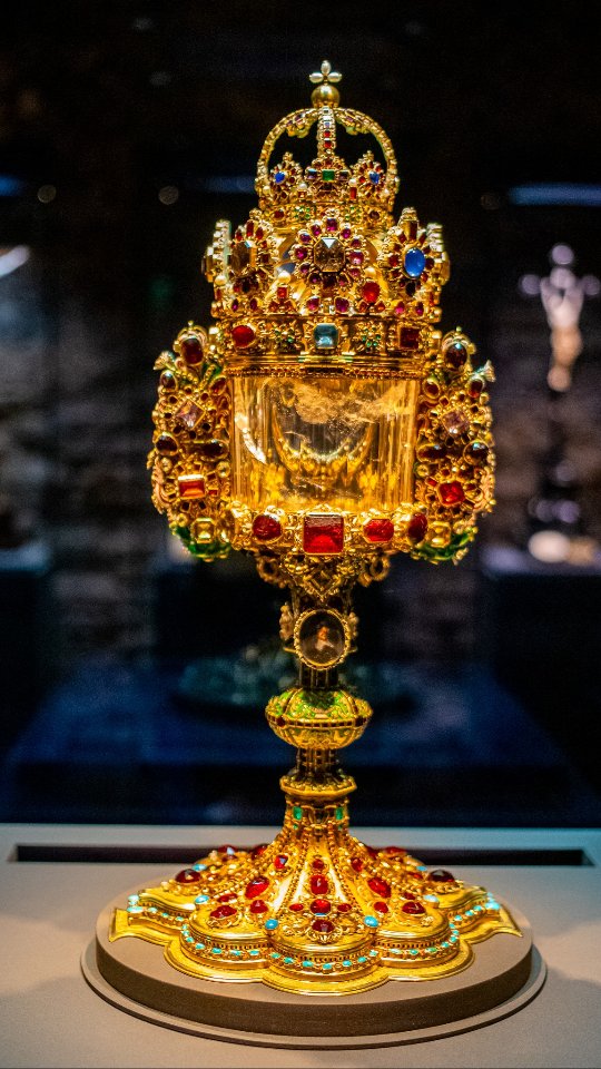 Treasury Beneath Cologne Cathedral Showcases Medieval Art