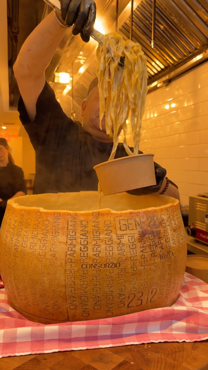NYC's Pasta de Pasta Serves Cheese Wheel Pasta