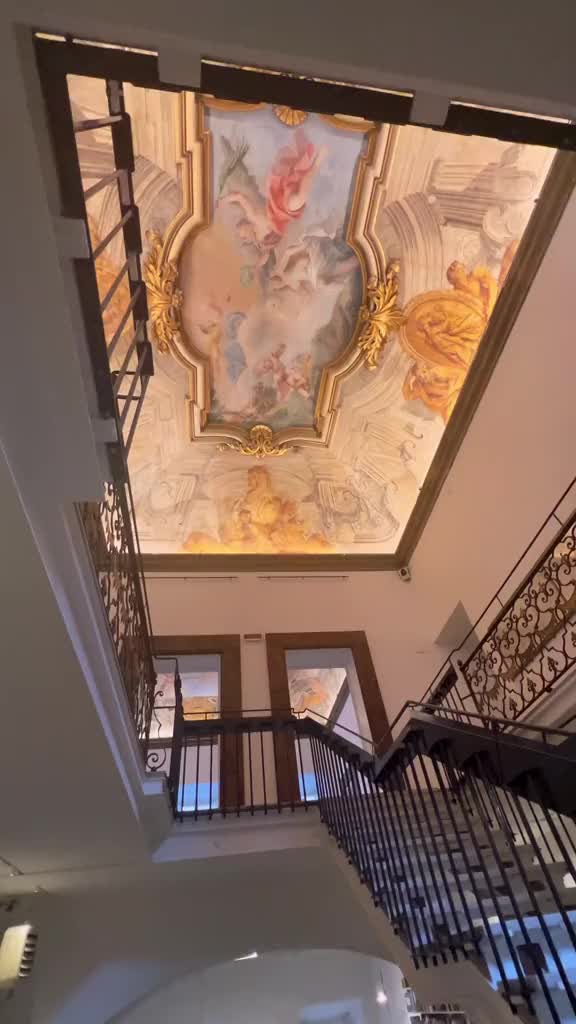 Spazio Sette: Rome's Ornate Library Interior
