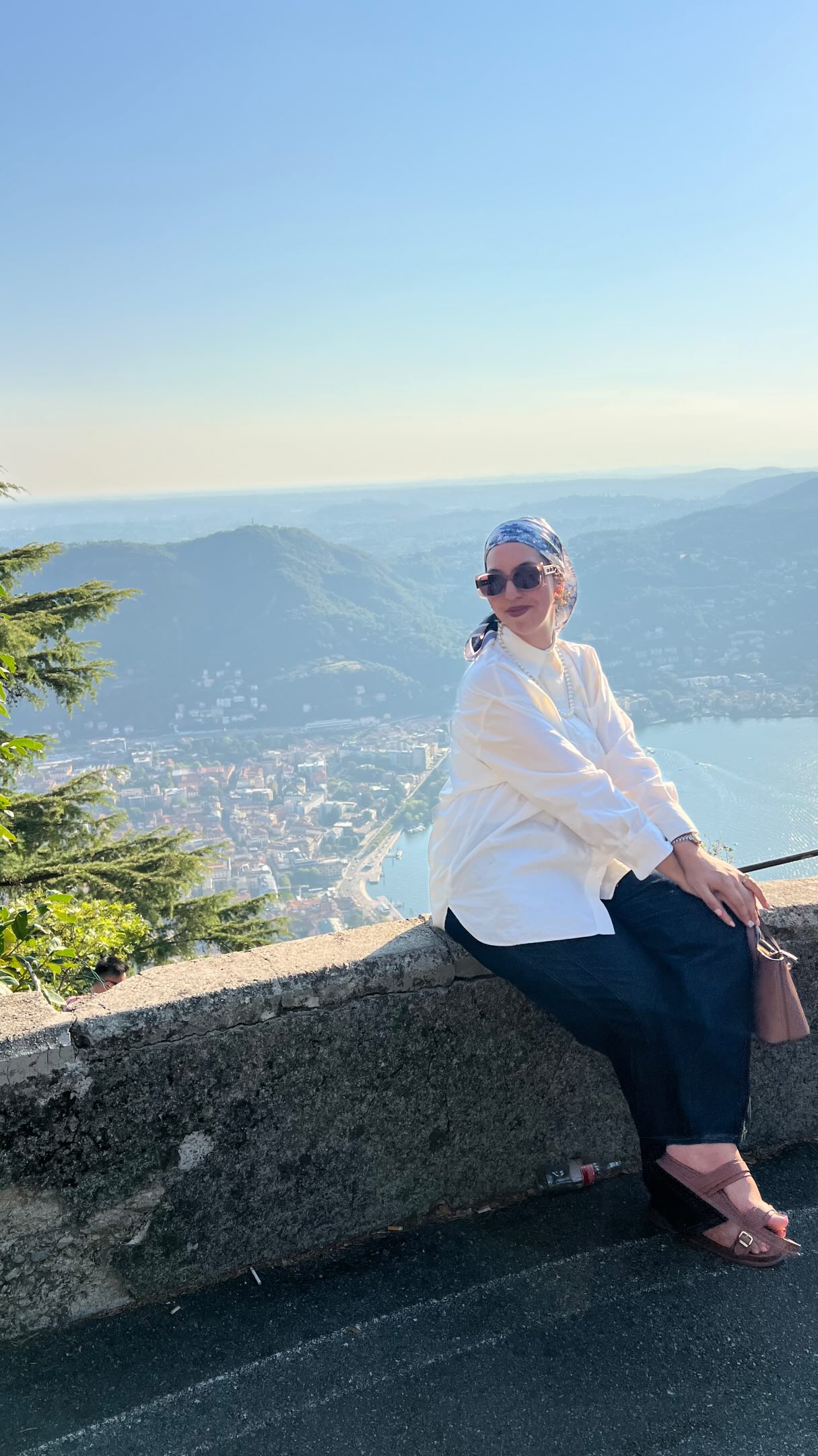 Como Funicular Ride Offers Lake Views