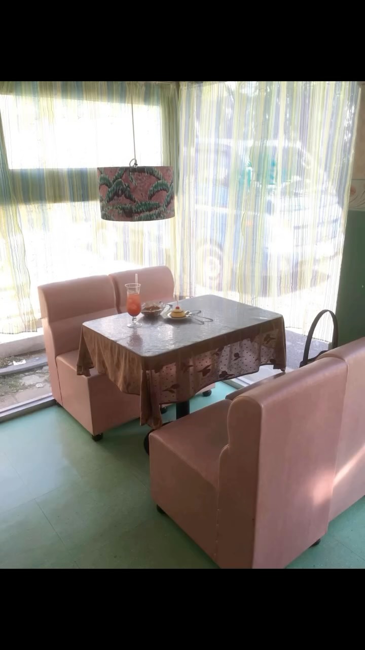 Retro Cafe Ambiance and Desserts