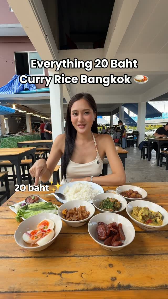 Budget Curry Rice Shop in Bangkok