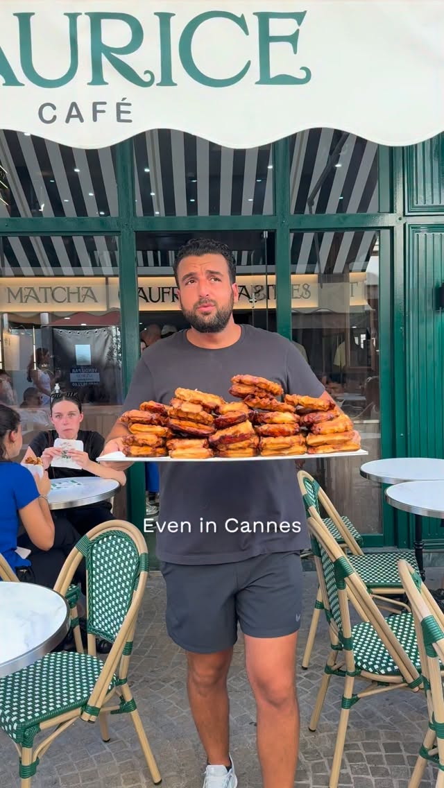 Cannes Café's Waffle-Making Process