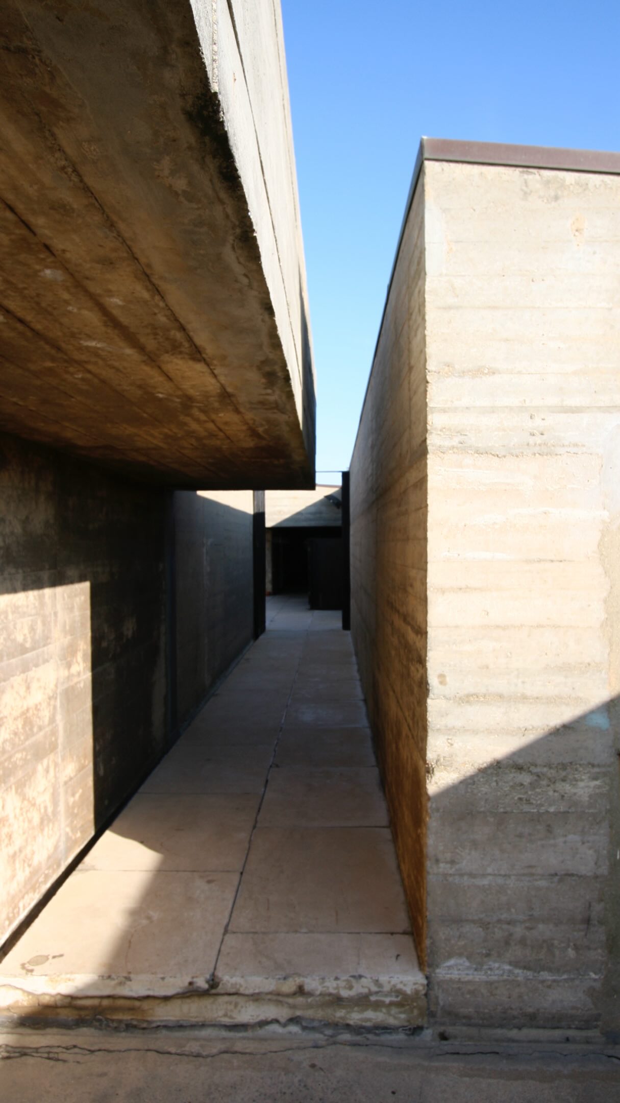 Álvaro Siza's Leça Swimming Pools