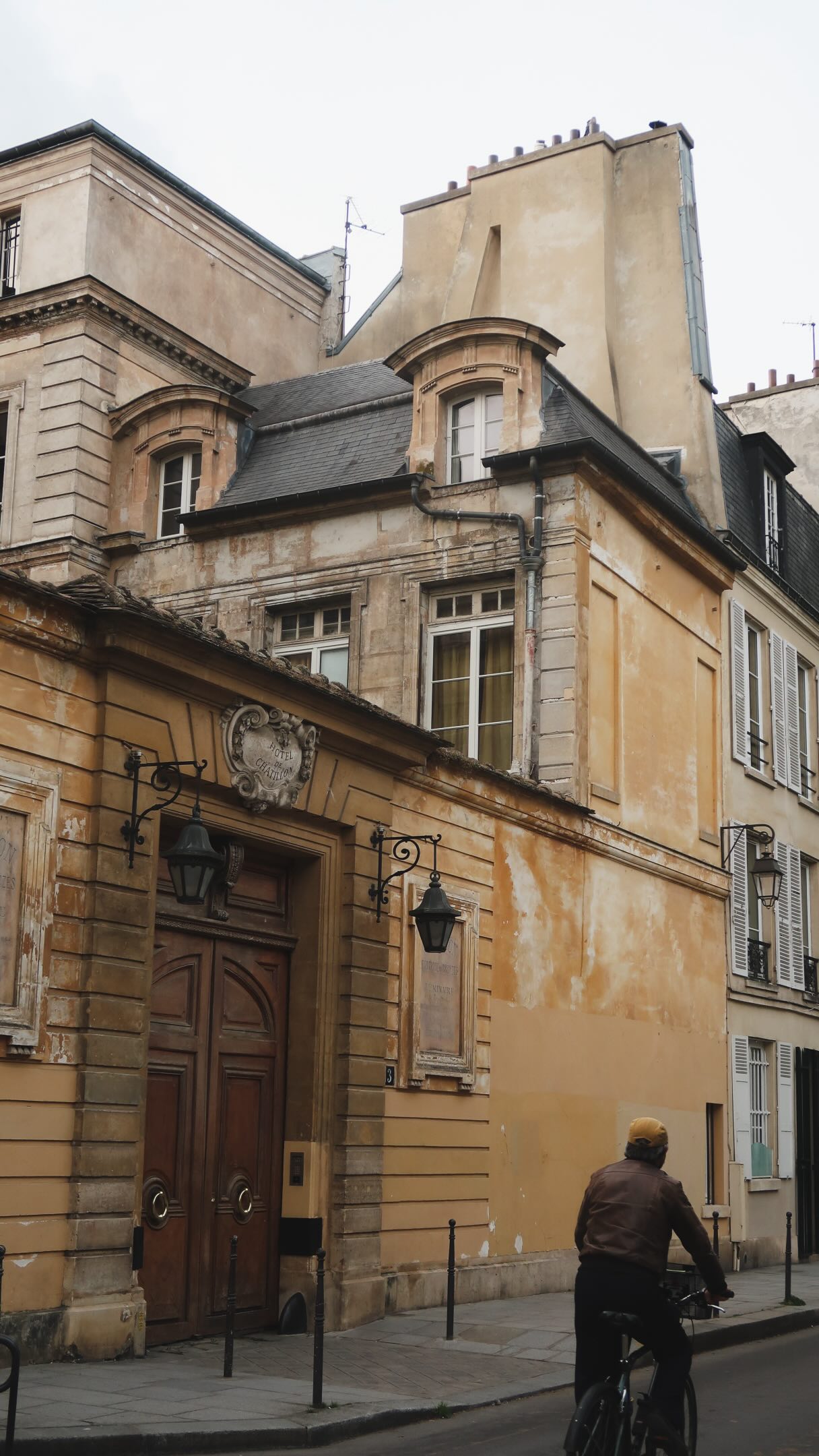 Marais District: A Perfect Parisian Day Out