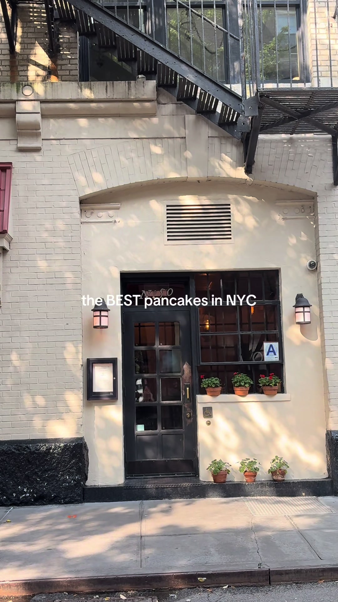 New York Restaurant Serves Fluffy Pancakes