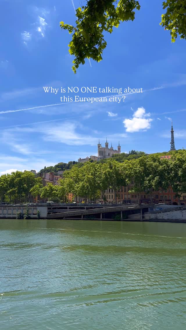 Discover Lyon's Culinary and Historic Treasures