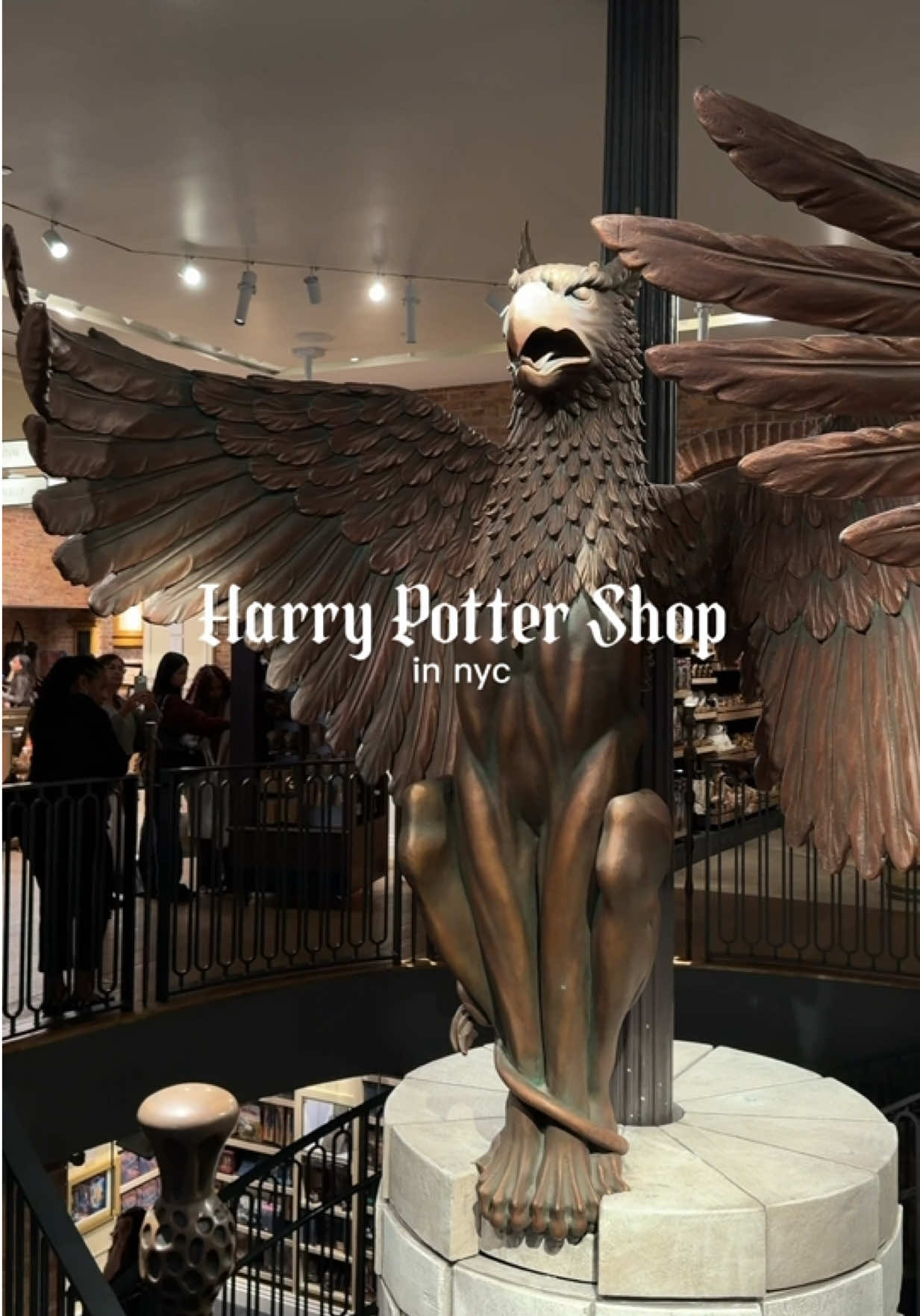 New York Harry Potter Shop Features Butterbeer Ice Cream