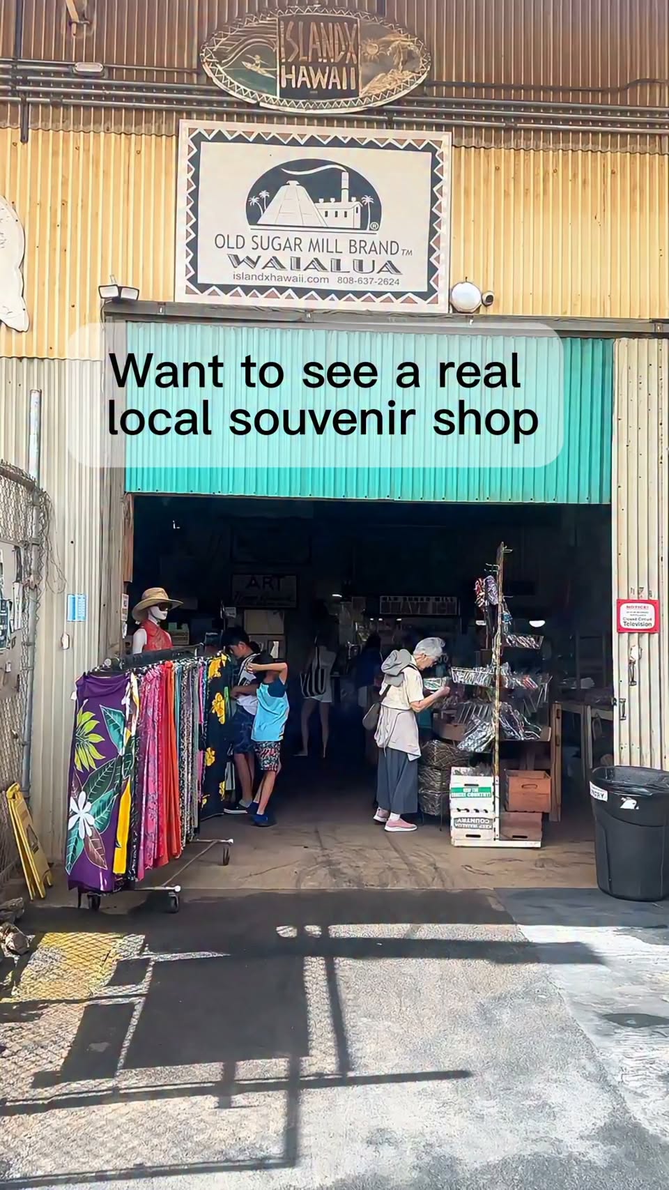 North Shore Hawaiian Souvenir Shops Highlighted