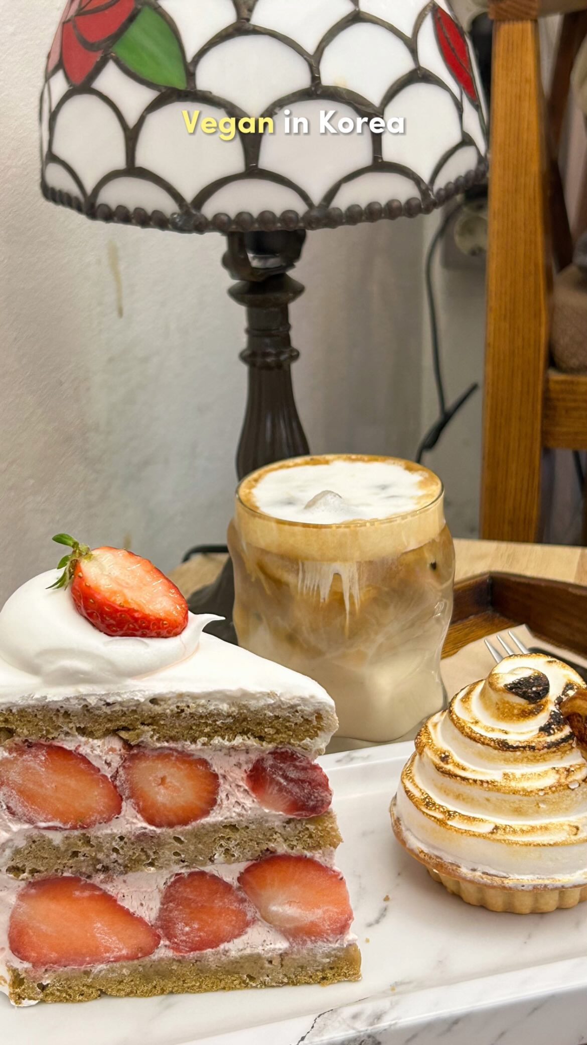 Seoul's Vegan Eateries: Street Food to Cafes