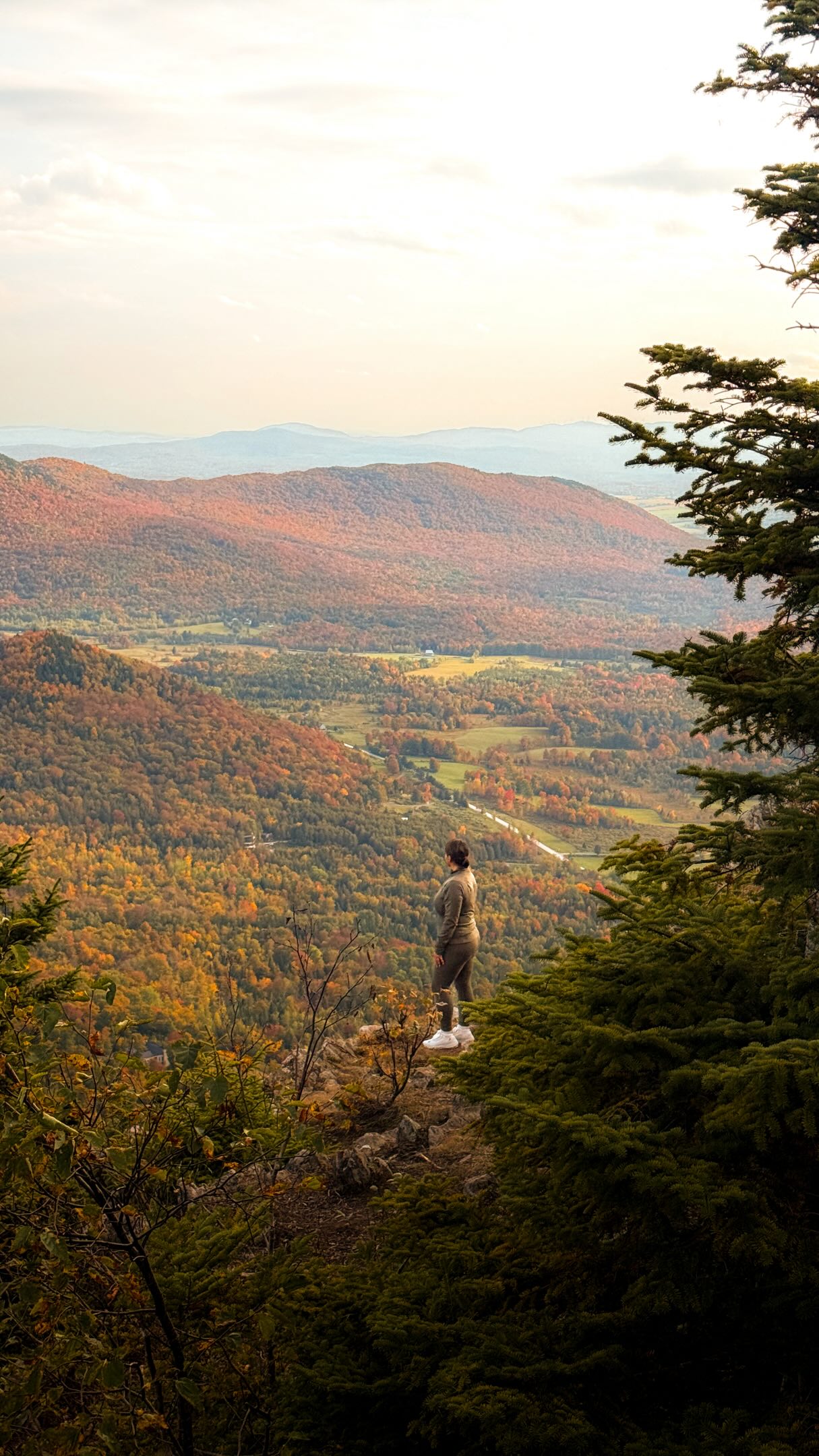 Quebec Hiking Trails Boast Autumn Foliage Views